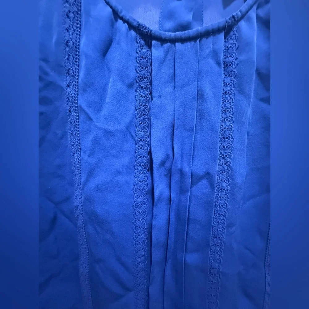 J.Crew. Lace Pleat Front Button Back Blouse. 100% Silk. Cobalt Blue. Size 2.